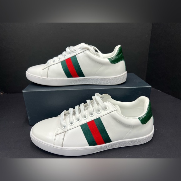 Sneakers with Green and cherry stripes size 8 - Picture 1 of 10
